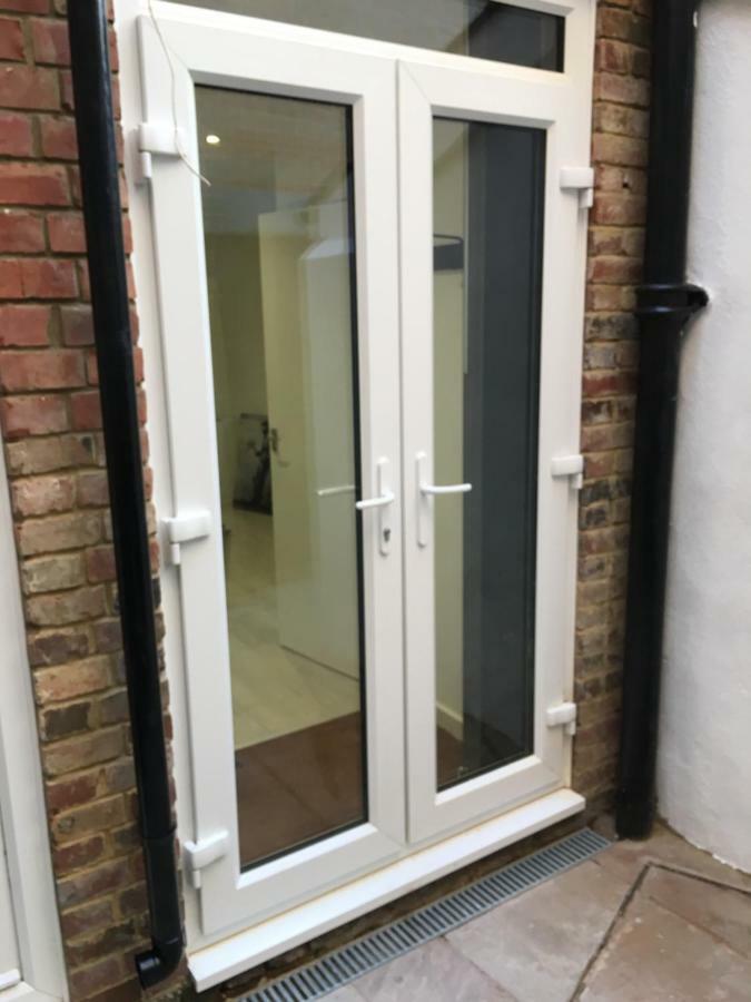 The Snap Pad Boutique Apartment Royal Tunbridge Wells Bagian luar foto